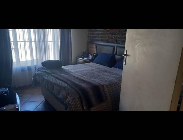 3 BEDROOM HOUSE FOR SALE IN OVERKRUIN